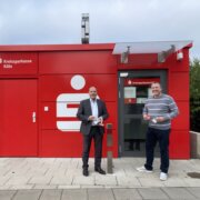 Ortsvorsteher Thomas Fund mit Stephan Tiefenthal, Regionaldirektor der Kreissparkasse Köln in Hürth